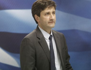 Ενημέρωση των βουλευτών του ΣΥΡΙΖΑ για το προσχέδιο του προϋπολογισμού από τον Γ. Χουλιαράκη